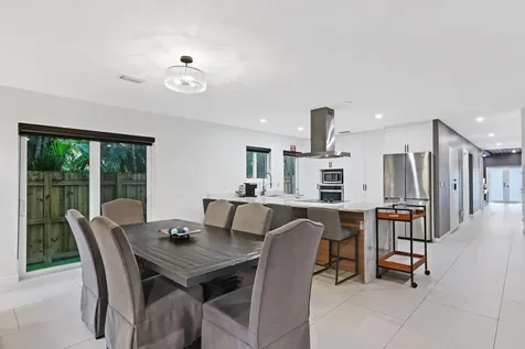 1124 NE 2nd Avenue Fort Lauderdale FL 33304