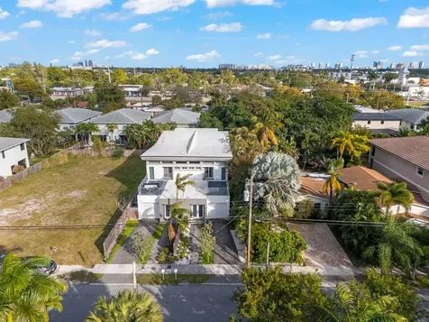 1124 NE 2nd Avenue Fort Lauderdale FL 33304