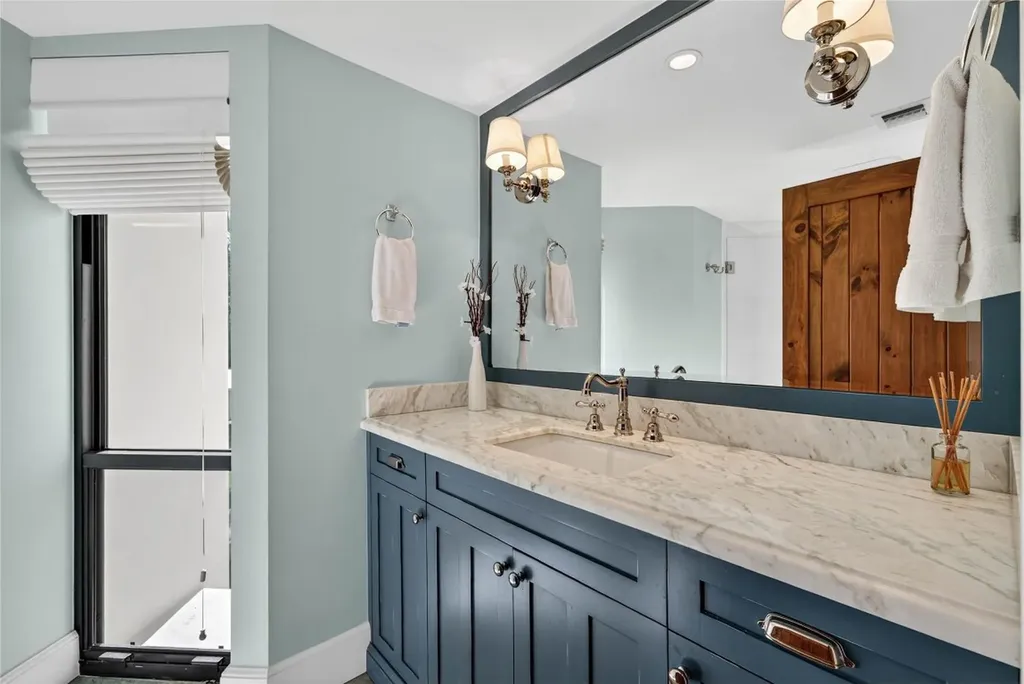 1149 E Marine Way North Palm Beach FL 33408