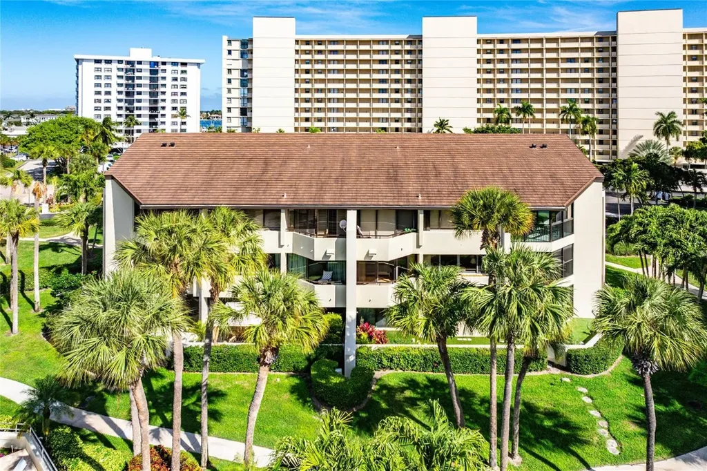 1149 E Marine Way North Palm Beach FL 33408