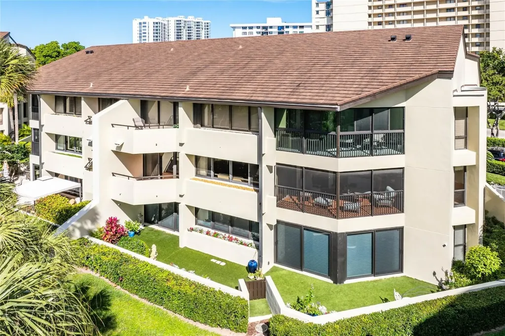1149 E Marine Way North Palm Beach FL 33408