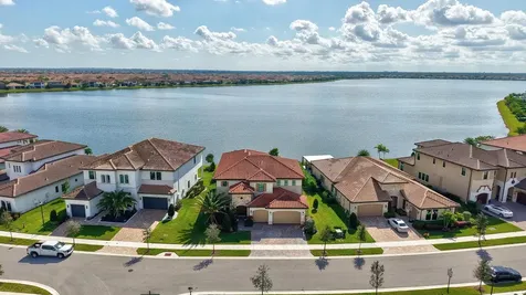 9280 W Parkland Bay Trail Parkland FL 33076