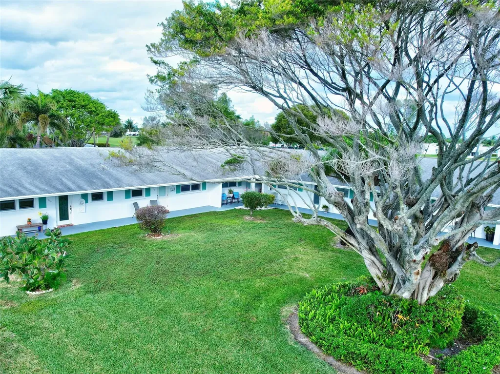 400 SW Golfview Terrace Boynton Beach FL 33426