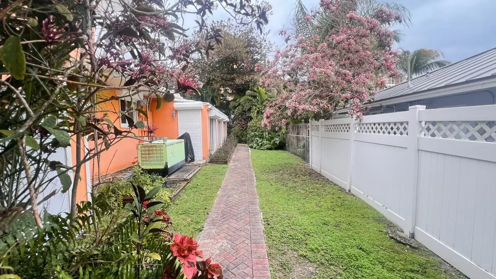 3100 NE 21st Street Fort Lauderdale FL 33305
