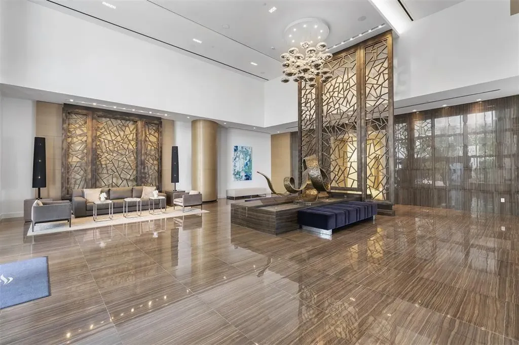 17301 Biscayne Boulevard Aventura FL 33160
