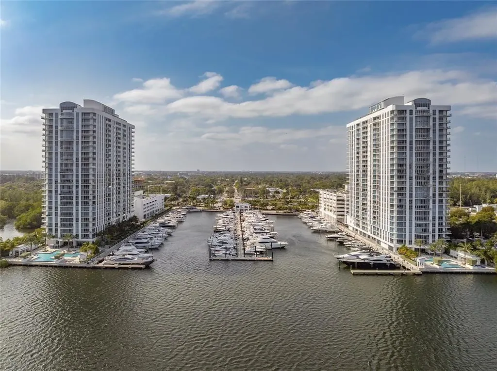 17301 Biscayne Boulevard Aventura FL 33160