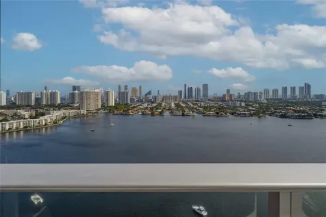 17301 Biscayne Boulevard Aventura FL 33160