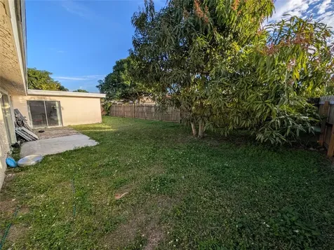 10318 Carmen Lane Royal Palm Beach FL 33411