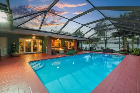 1140 E Tropical Way Plantation FL 33317