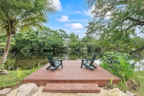 1140 E Tropical Way Plantation FL 33317