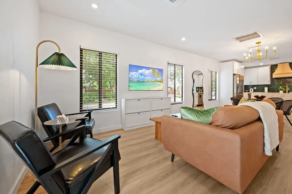 648 NE 16th Terrace Fort Lauderdale FL 33304