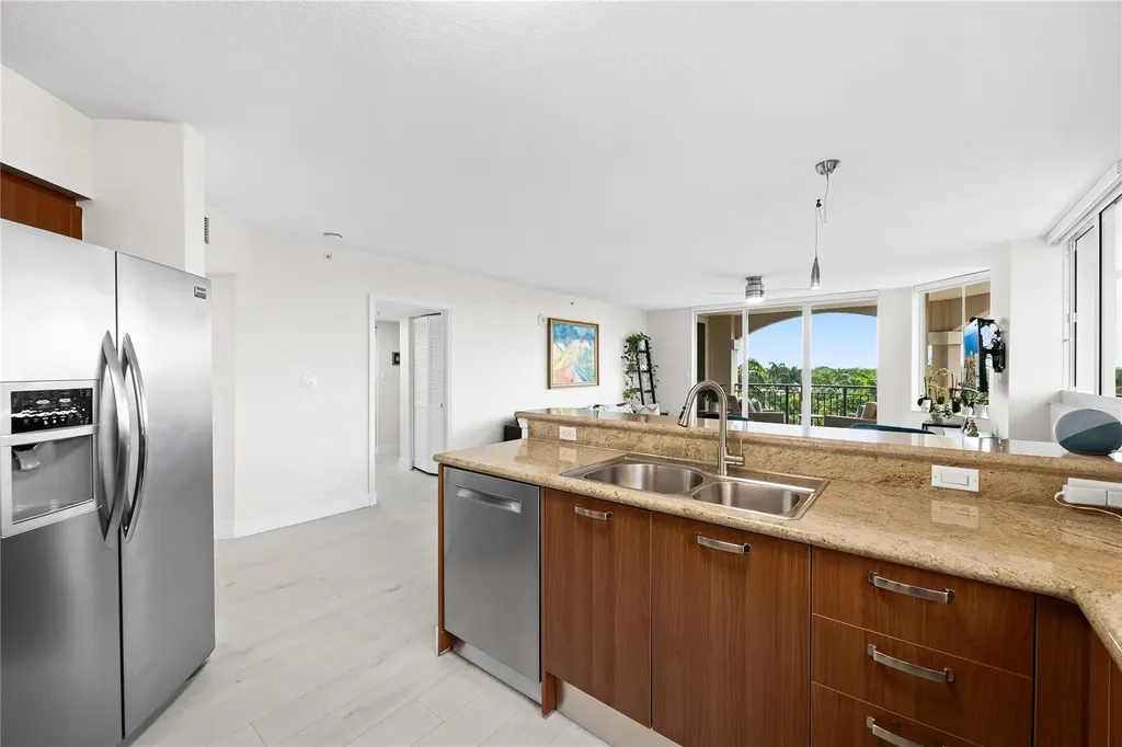 2011 N Ocean Boulevard Fort Lauderdale FL 33305