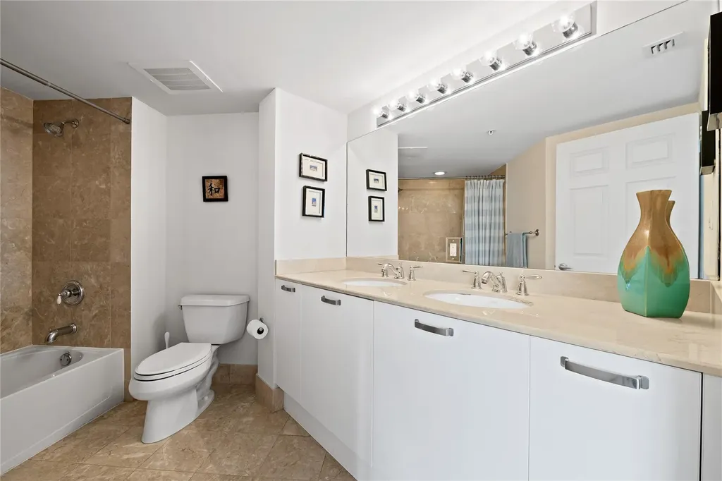 2011 N Ocean Boulevard Fort Lauderdale FL 33305