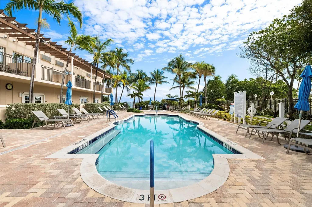 2011 N Ocean Boulevard Fort Lauderdale FL 33305