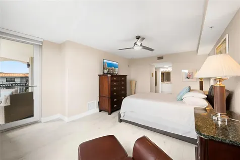 2011 N Ocean Boulevard Fort Lauderdale FL 33305