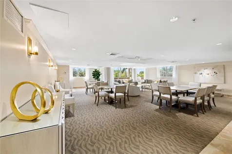 2011 N Ocean Boulevard Fort Lauderdale FL 33305