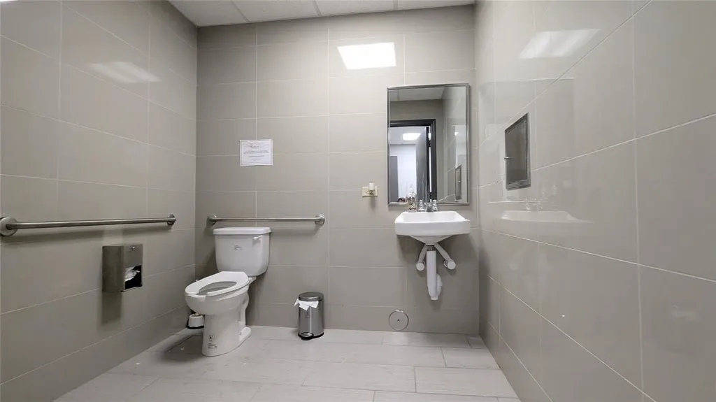 320 S State Road 7 Plantation FL 33317