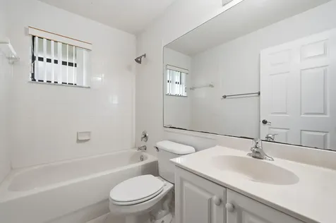 2486 NW 49th Terrace Coconut Creek FL 33063