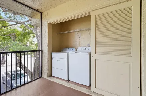 2486 NW 49th Terrace Coconut Creek FL 33063