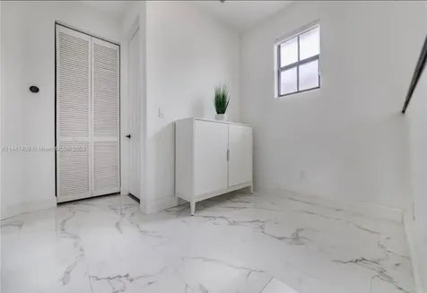 8362 NW 39th Court Pembroke Pines FL 33024
