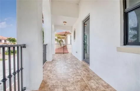 8362 NW 39th Court Pembroke Pines FL 33024