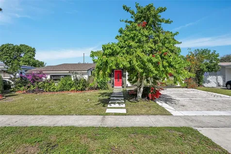 6881 SW 2nd Street Pembroke Pines FL 33023