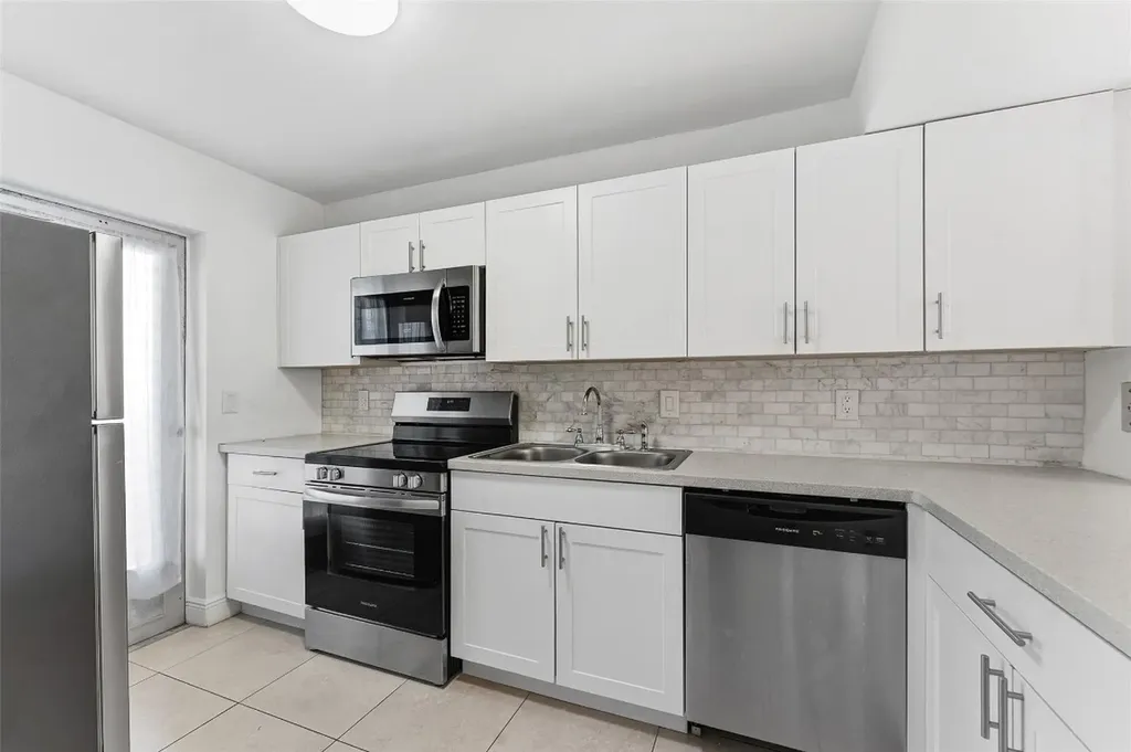 4500 N Federal Highway Lighthouse Point FL 33064