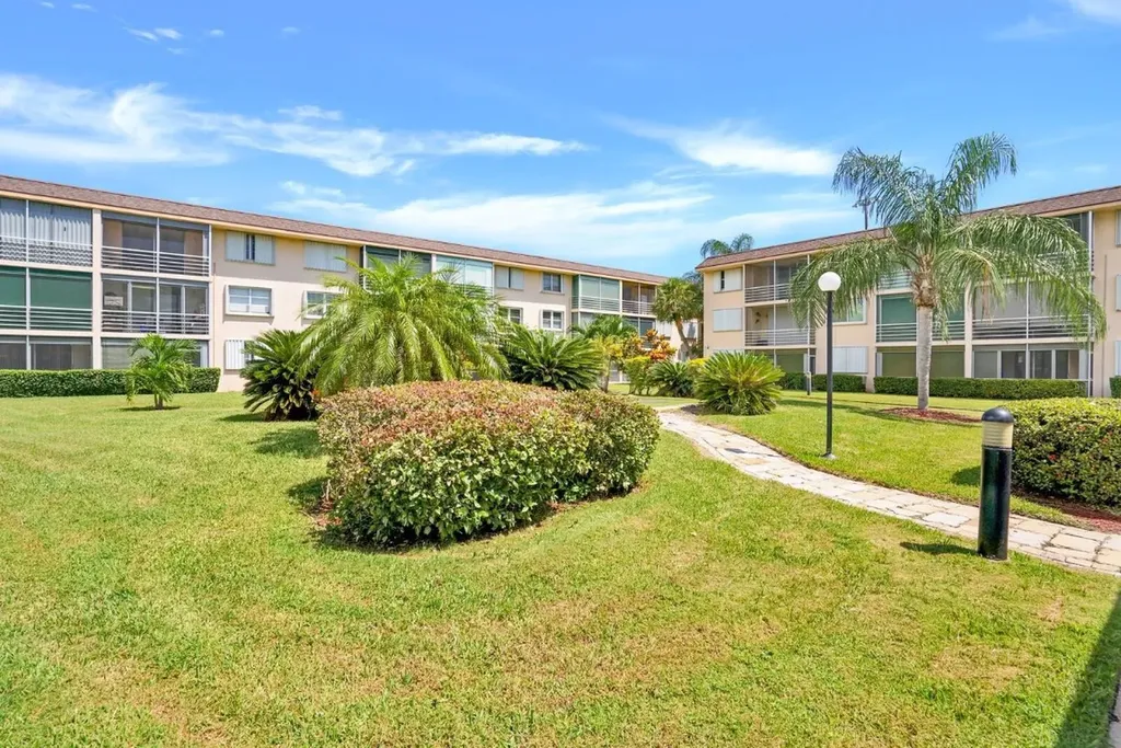 4500 N Federal Highway Lighthouse Point FL 33064