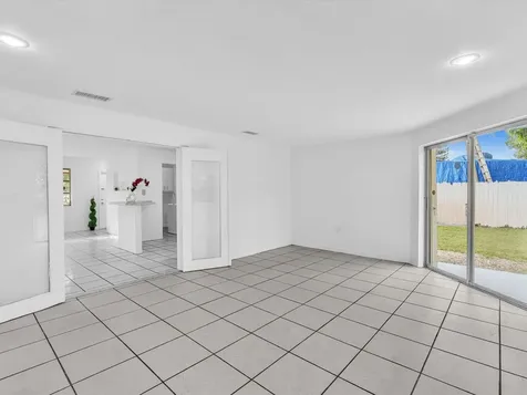 7971 NW 16th Street Pembroke Pines FL 33024