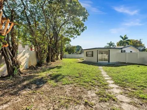 7971 NW 16th Street Pembroke Pines FL 33024