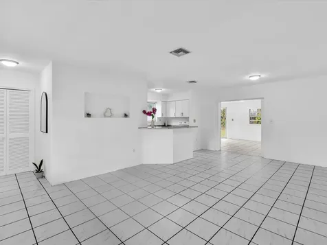 7971 NW 16th Street Pembroke Pines FL 33024