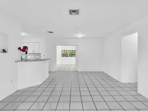 7971 NW 16th Street Pembroke Pines FL 33024