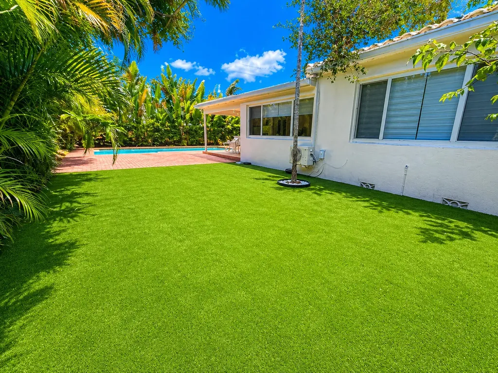800 SE 11th Court Fort Lauderdale FL 33316