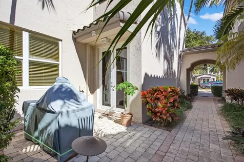 1900 Oceanwalk Lane Lauderdale By The Sea FL 33062