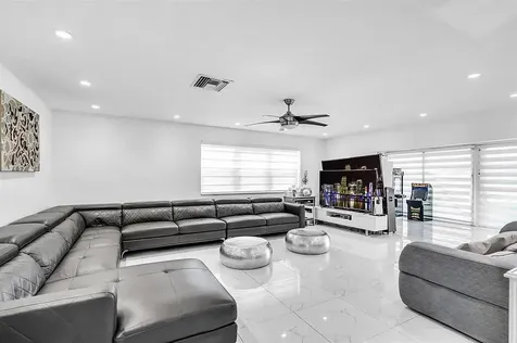 4100 N 36th Avenue Hollywood FL 33021