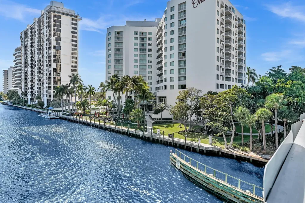 2670 E Sunrise Boulevard Fort Lauderdale FL 33304