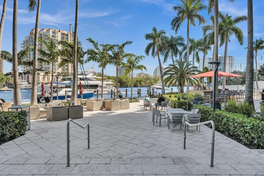 2670 E Sunrise Boulevard Fort Lauderdale FL 33304