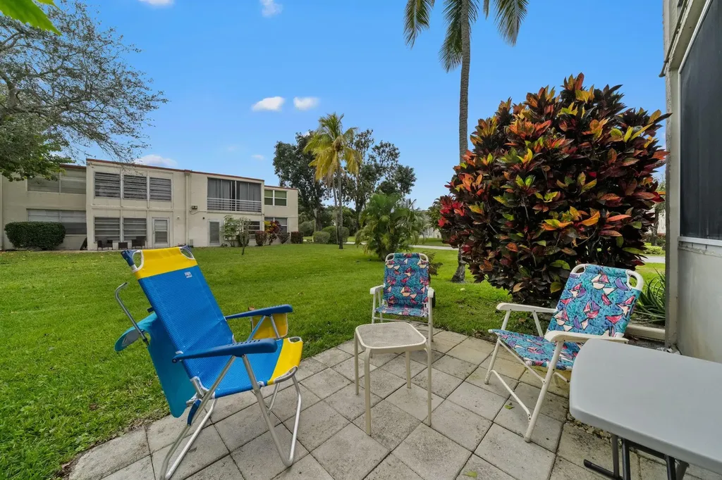 10 Willowbrook Lane Delray Beach FL 33446
