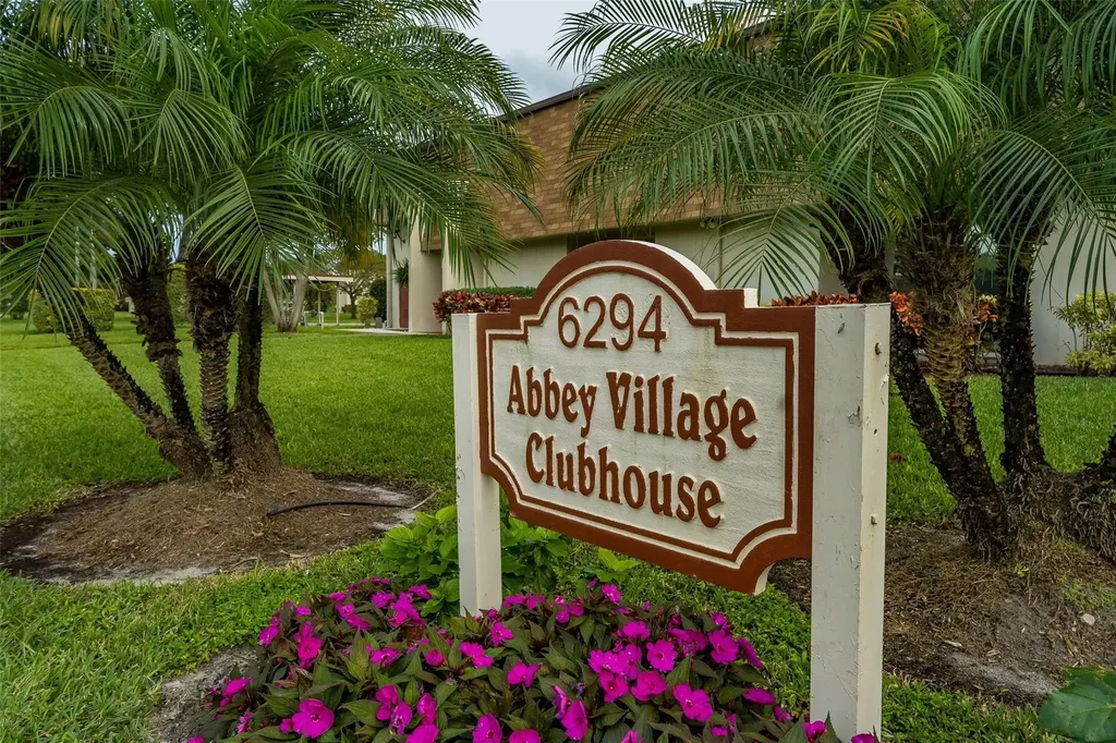 10 Willowbrook Lane Delray Beach FL 33446