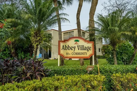 10 Willowbrook Lane Delray Beach FL 33446