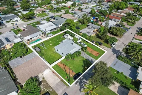 3761 NE 14th Avenue Pompano Beach FL 33064