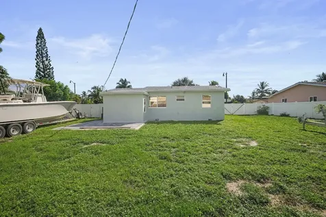 3761 NE 14th Avenue Pompano Beach FL 33064