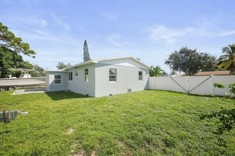 3761 NE 14th Avenue Pompano Beach FL 33064