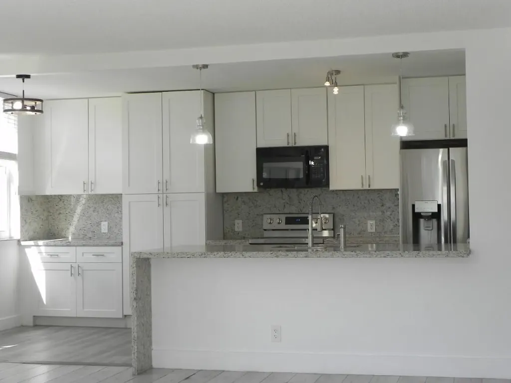 4200 Hillcrest Drive Hollywood FL 33021