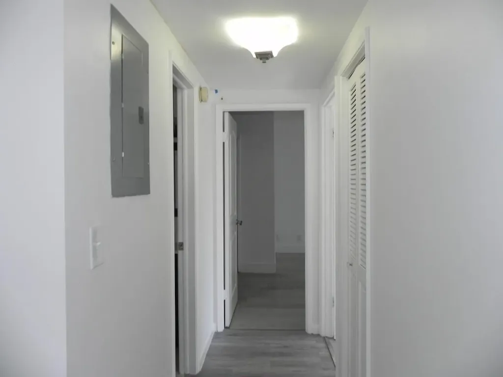 4200 Hillcrest Drive Hollywood FL 33021