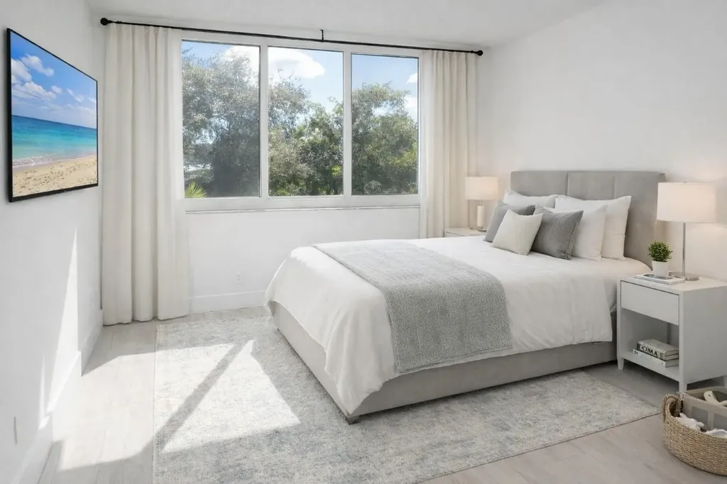 4200 Hillcrest Drive Hollywood FL 33021