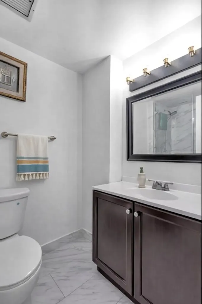 4200 Hillcrest Drive Hollywood FL 33021