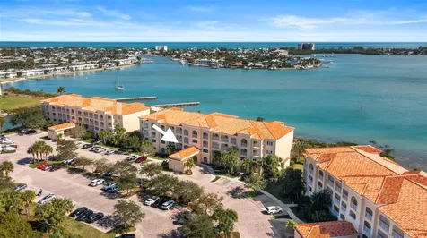 21 Harbour Isle Drive Hutchinson Island FL 34949