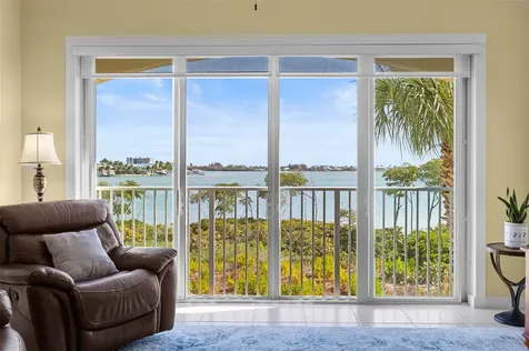 21 Harbour Isle Drive Hutchinson Island FL 34949