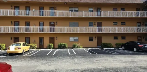 5031 W Oakland Park Boulevard Lauderdale Lakes FL 33313